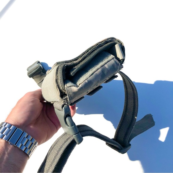 UH-92F-MS-UCA Eagle
Industries Molle Universal 92F
Holster Nsn 1095-01-541-1514 - Picture 11 of 12